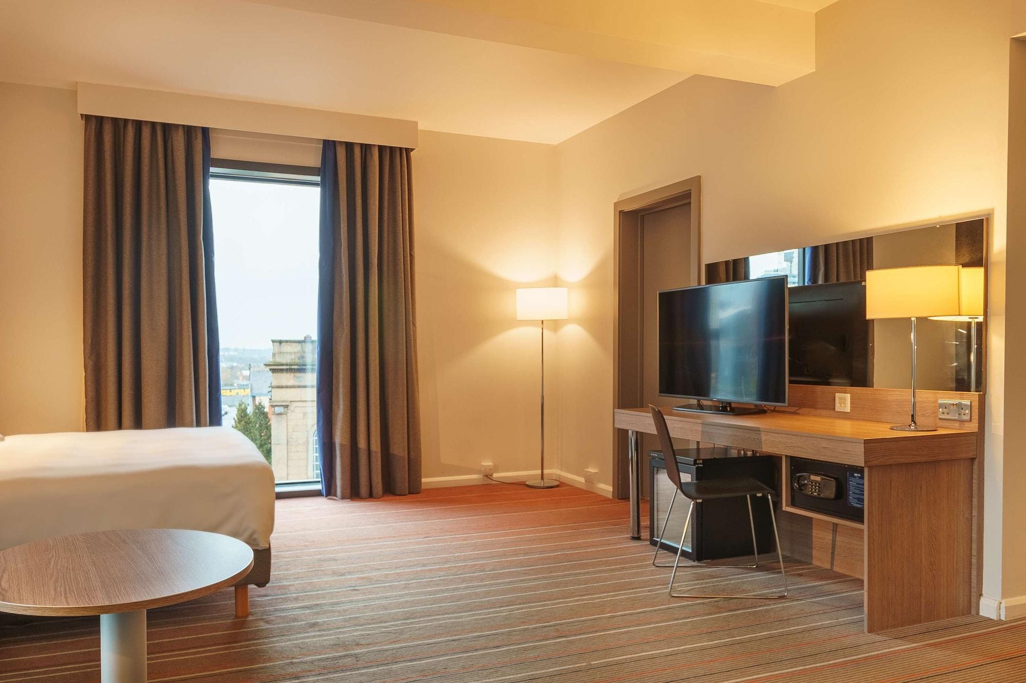 Hotel Radisson Centre, A Verified Net Zero Manchester