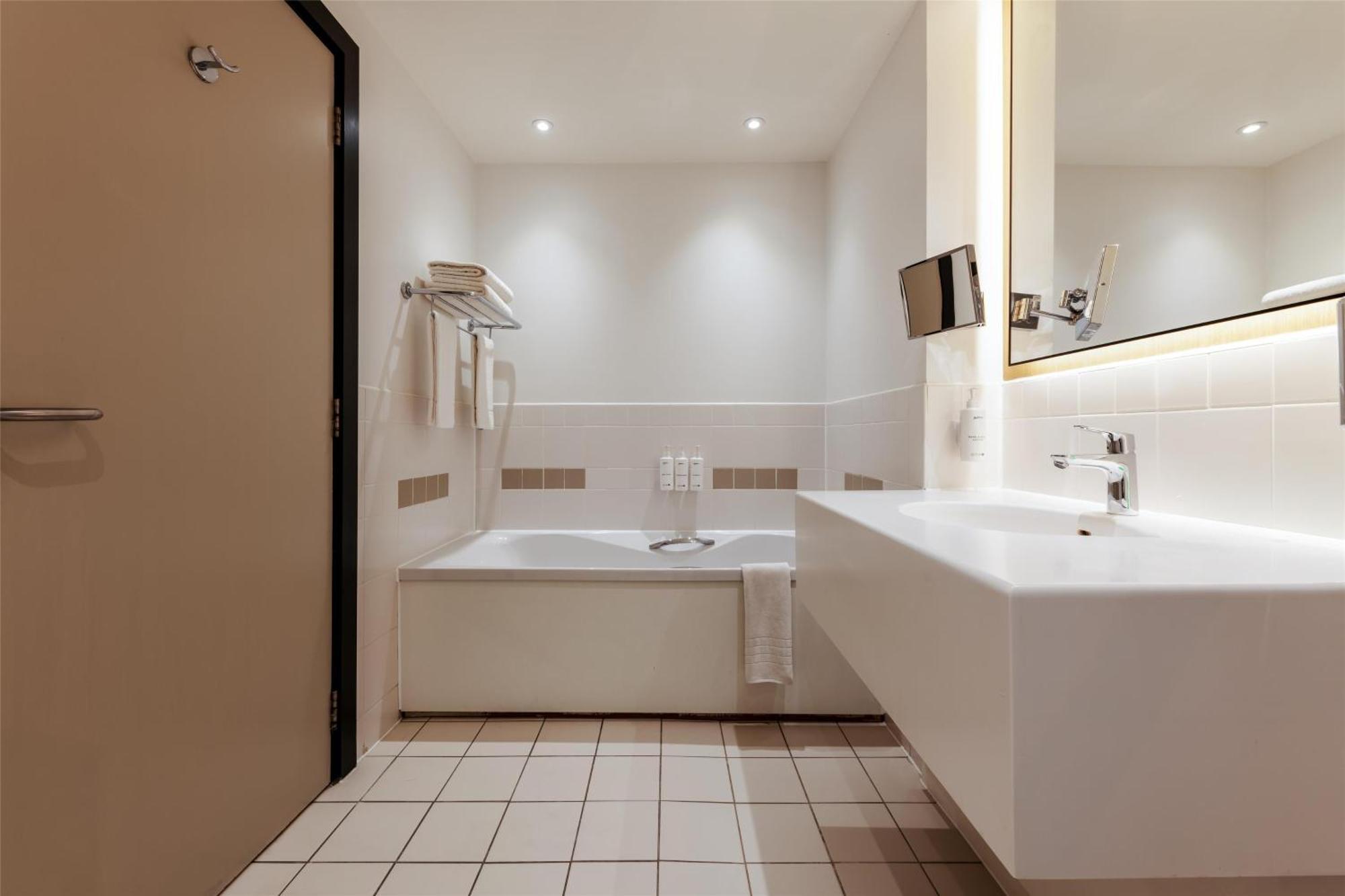 Radisson Centre, A Verified Net Zero Hotel